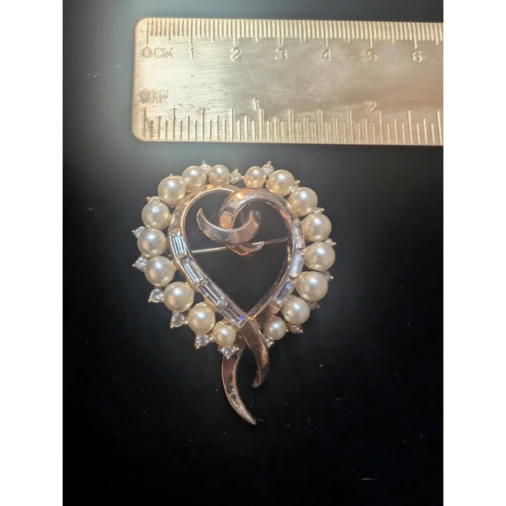 Trifari Gold Tone Heart Shape Brooch Rhinestone Faux Pearl Vintage Pin Marked
